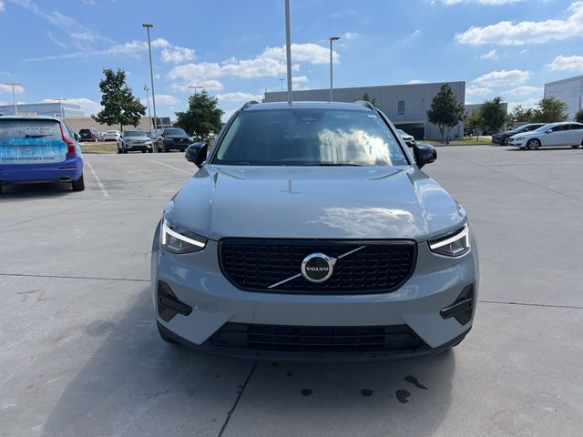 2024 Volvo XC40 