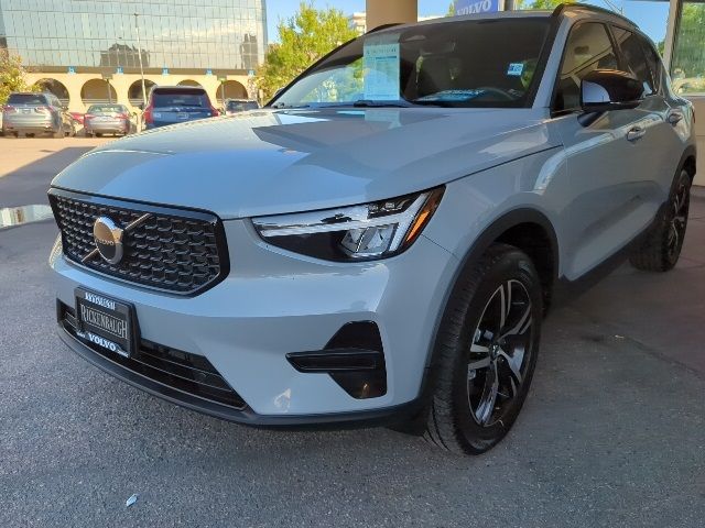 2024 Volvo XC40 