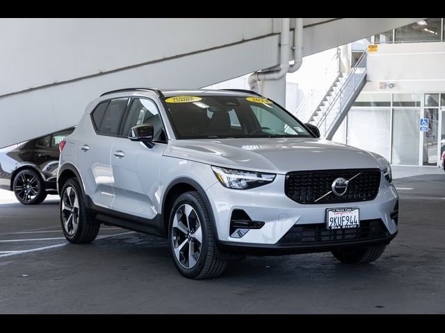 2024 Volvo XC40 