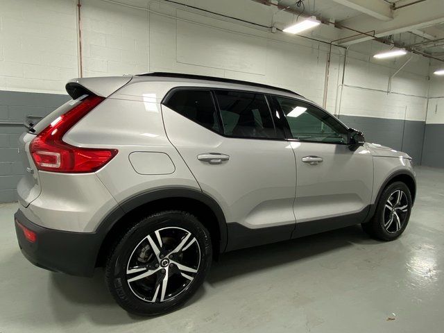 2024 Volvo XC40 