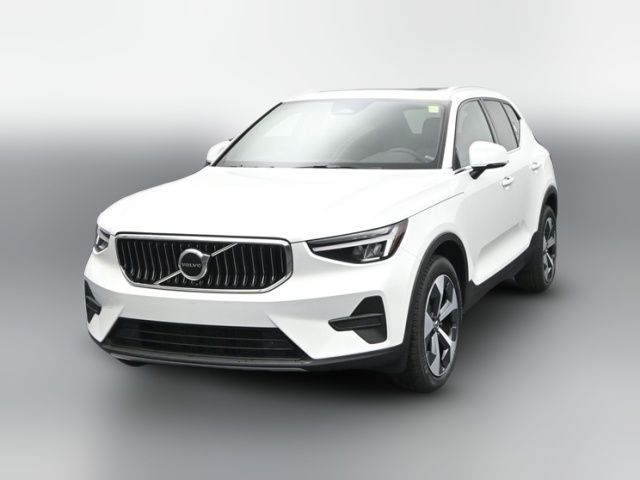 2024 Volvo XC40 Core Bright Theme