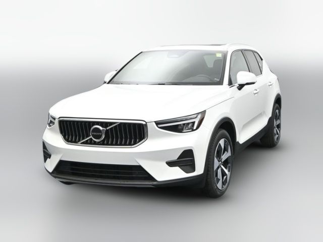 2024 Volvo XC40 Core Bright Theme