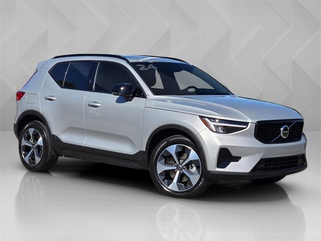 2024 Volvo XC40 