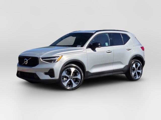 2024 Volvo XC40 