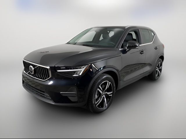 2024 Volvo XC40 Core Bright Theme