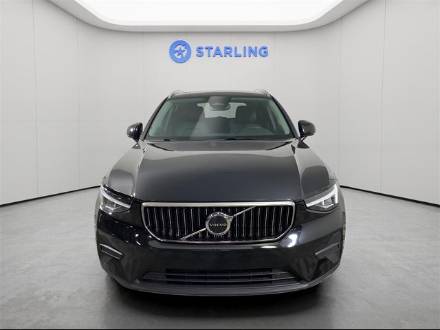 2024 Volvo XC40 Core Bright Theme