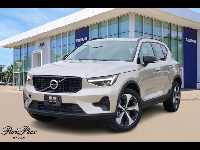 2024 Volvo XC40 