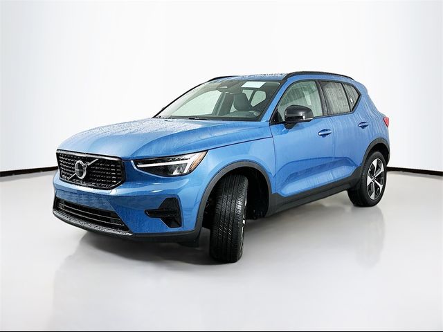 2024 Volvo XC40 