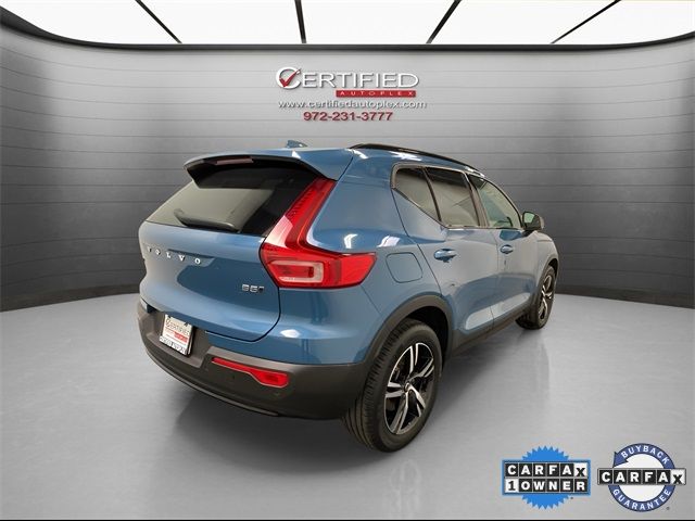 2024 Volvo XC40 