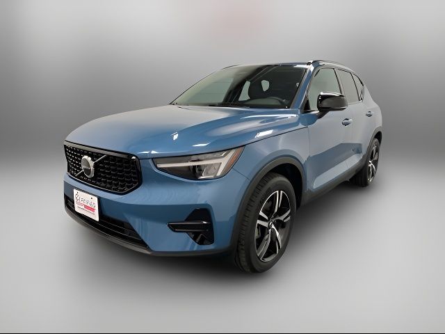 2024 Volvo XC40 