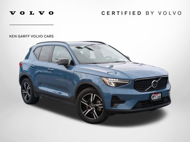 2024 Volvo XC40 