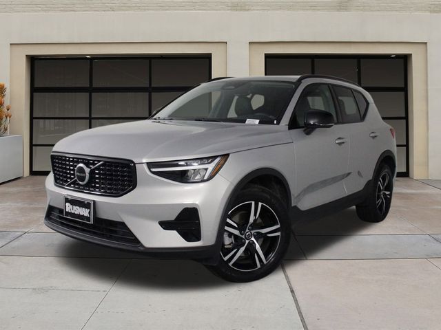 2024 Volvo XC40 