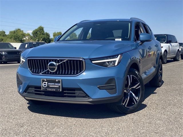 2024 Volvo XC40 