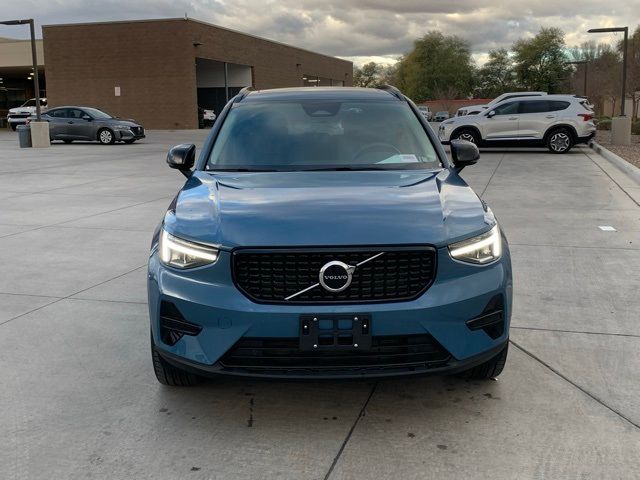 2024 Volvo XC40 