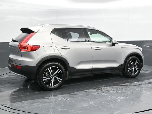 2024 Volvo XC40 