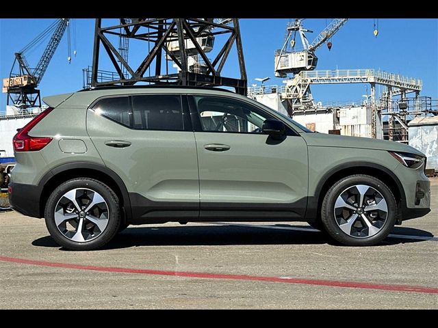 2024 Volvo XC40 