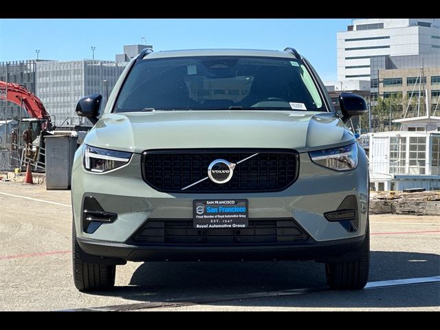 2024 Volvo XC40 