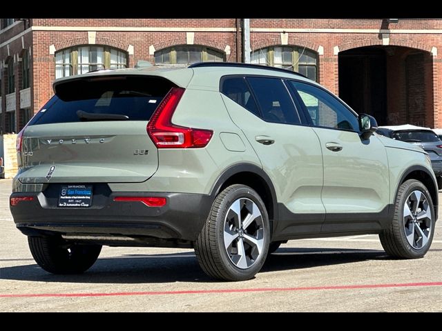 2024 Volvo XC40 