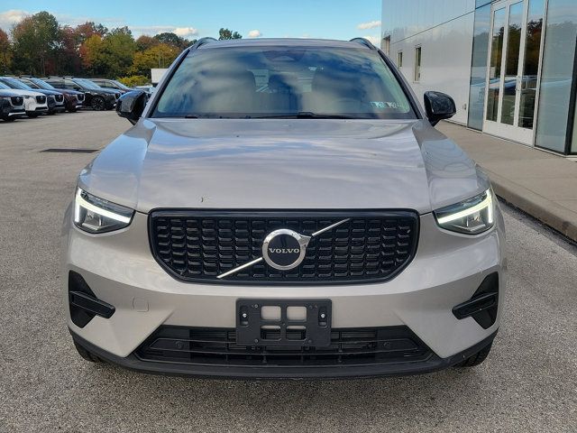 2024 Volvo XC40 