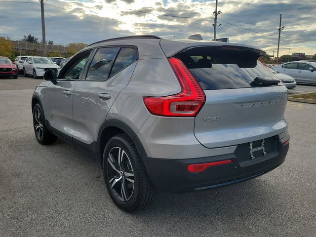 2024 Volvo XC40 