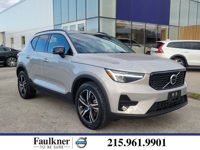 2024 Volvo XC40 