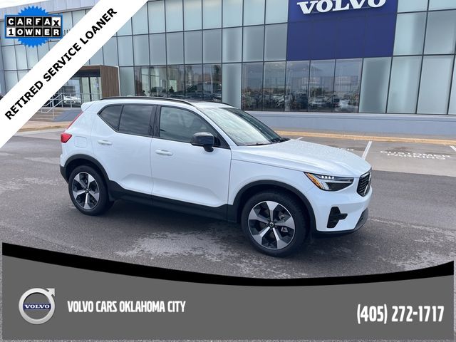 2024 Volvo XC40 