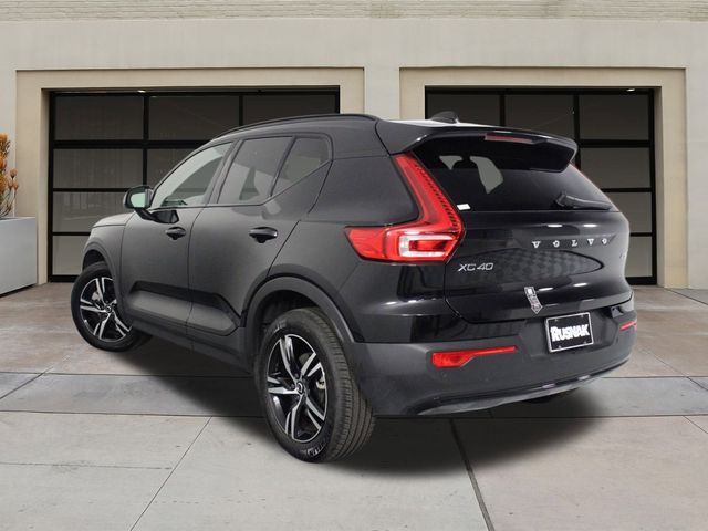 2024 Volvo XC40 