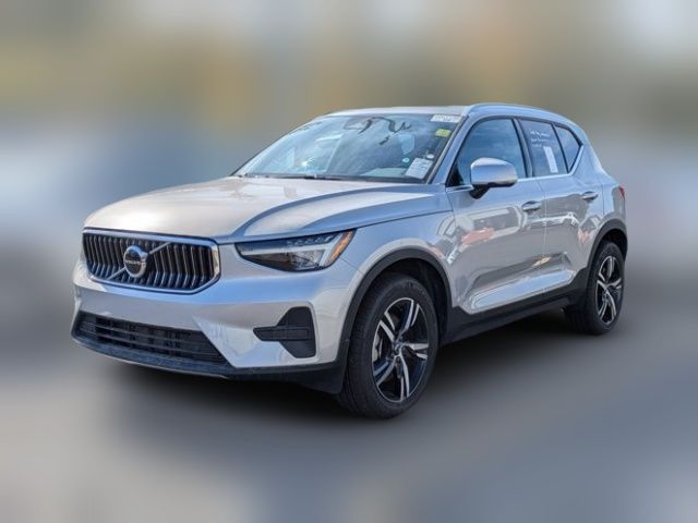 2024 Volvo XC40 