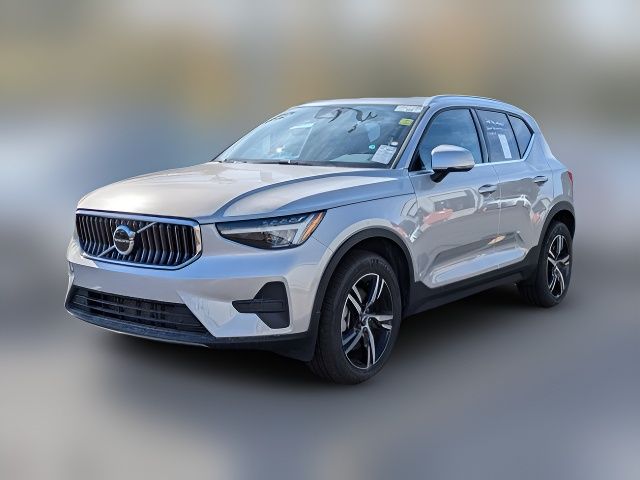 2024 Volvo XC40 