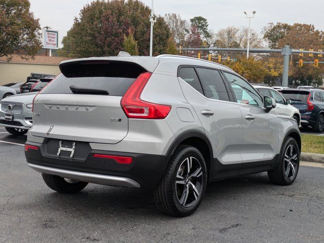 2024 Volvo XC40 