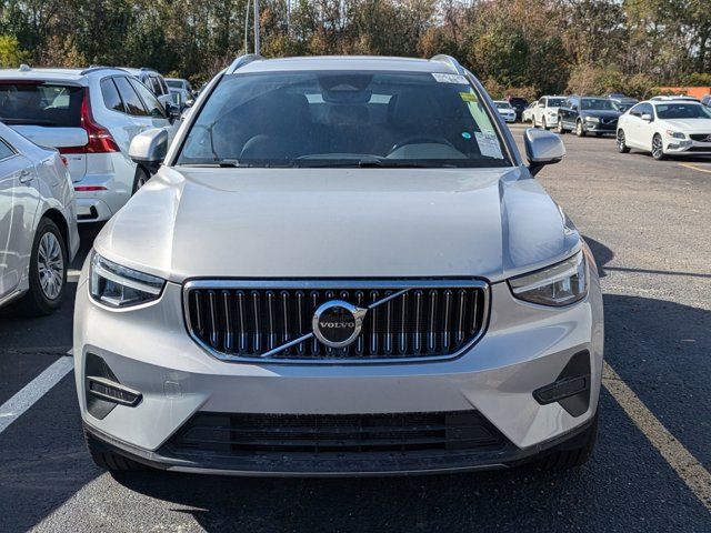 2024 Volvo XC40 