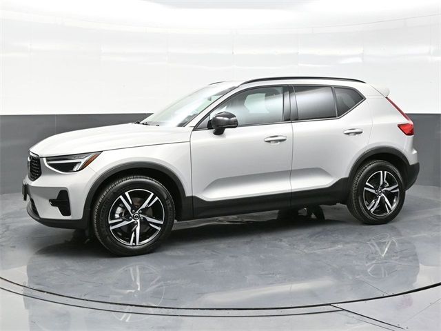 2024 Volvo XC40 