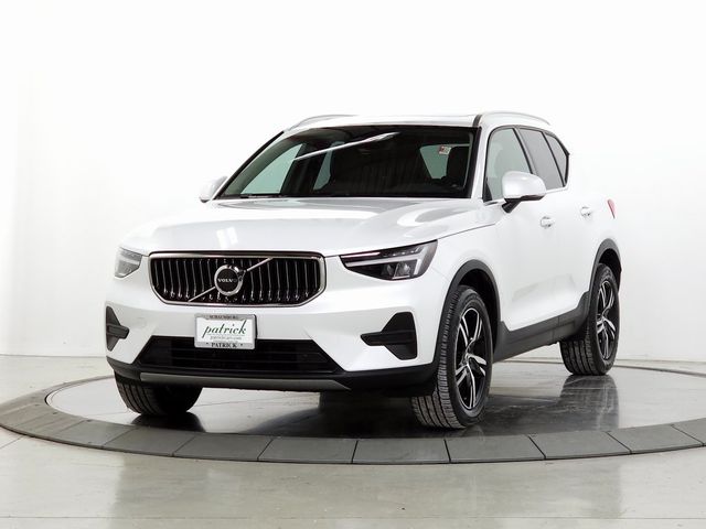 2024 Volvo XC40 