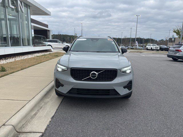 2024 Volvo XC40 