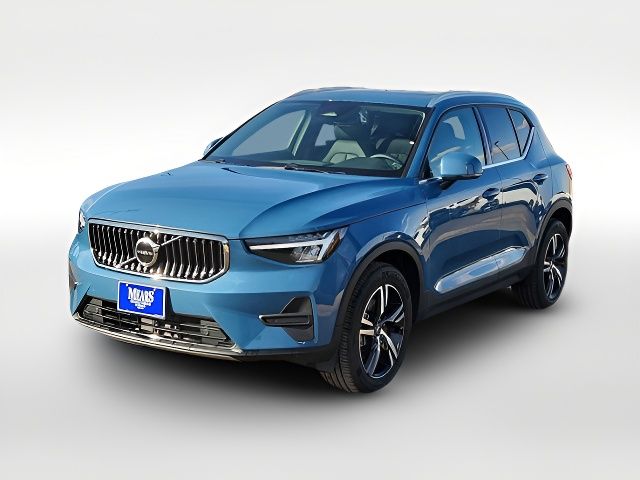 2024 Volvo XC40 