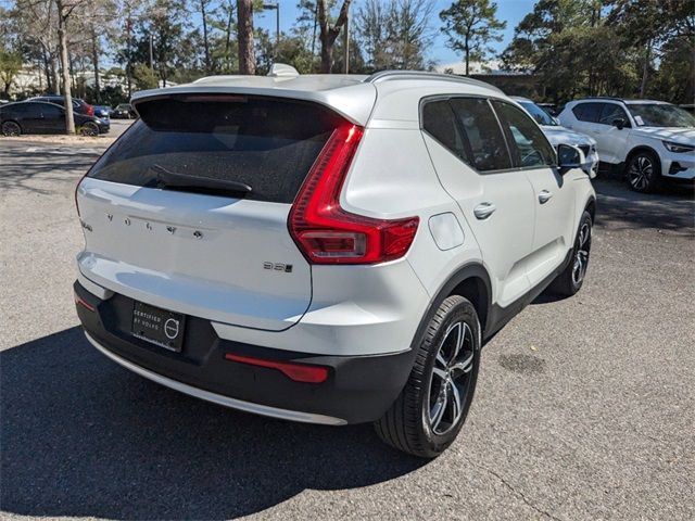 2024 Volvo XC40 