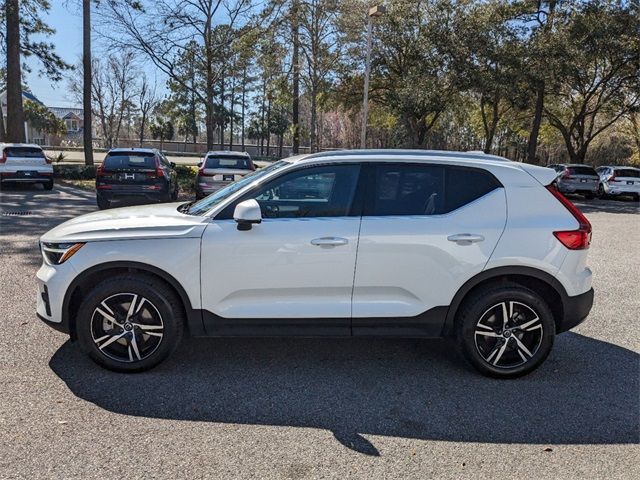 2024 Volvo XC40 