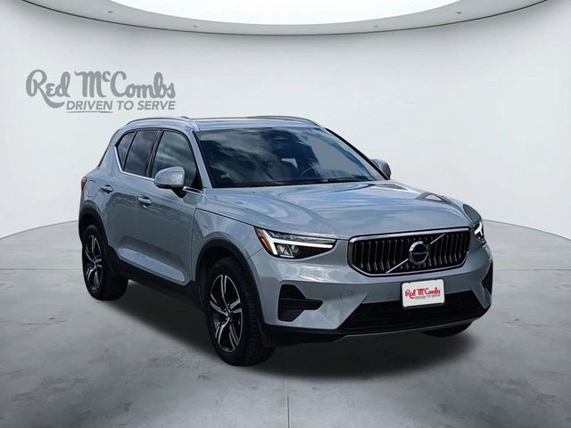 2024 Volvo XC40