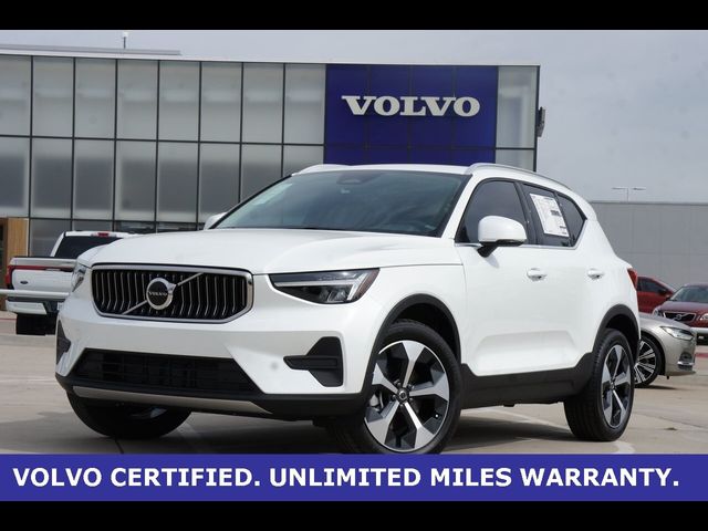 2024 Volvo XC40 Core Bright Theme