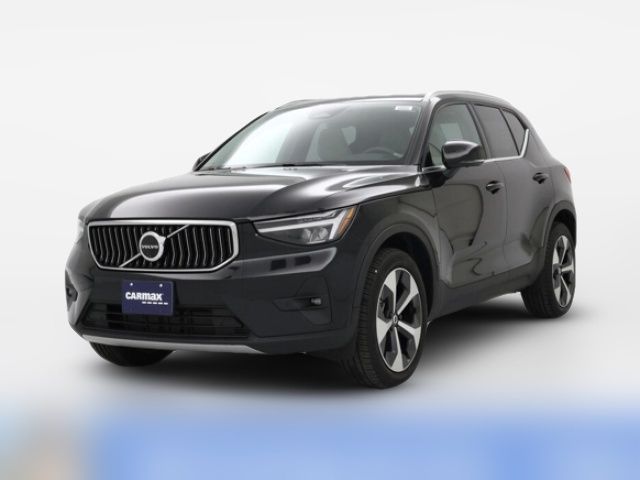 2024 Volvo XC40 Plus Bright Theme