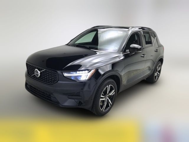 2024 Volvo XC40 Core Bright Theme