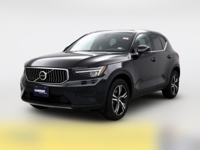 2024 Volvo XC40 Core Bright Theme