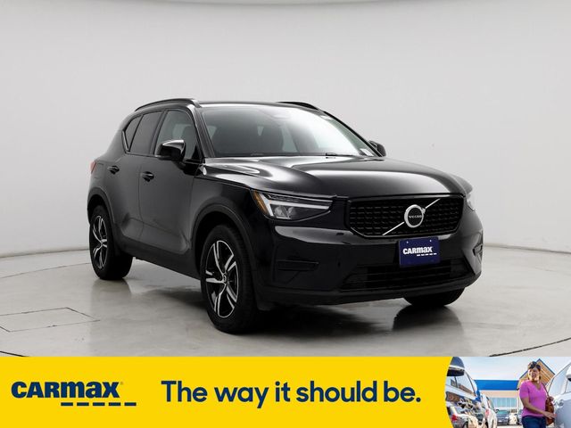 2024 Volvo XC40 Core Bright Theme