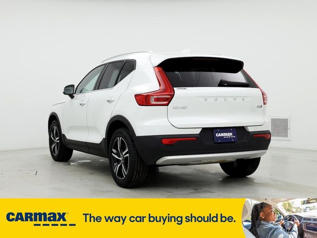 2024 Volvo XC40 Core Bright Theme