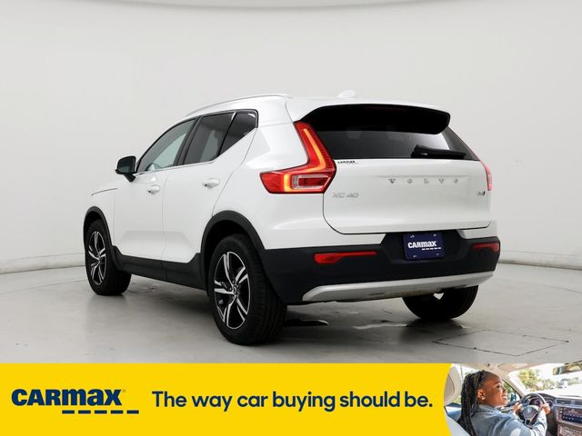 2024 Volvo XC40 Core Bright Theme