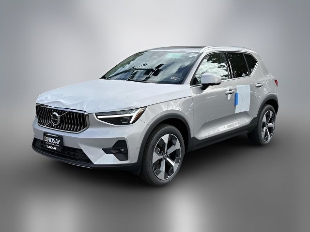 2024 Volvo XC40 Plus Bright Theme