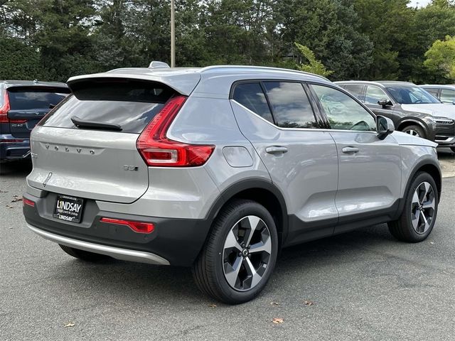 2024 Volvo XC40 Plus Bright Theme