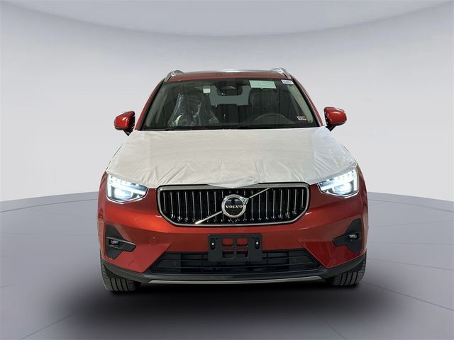 2024 Volvo XC40 Plus Bright Theme