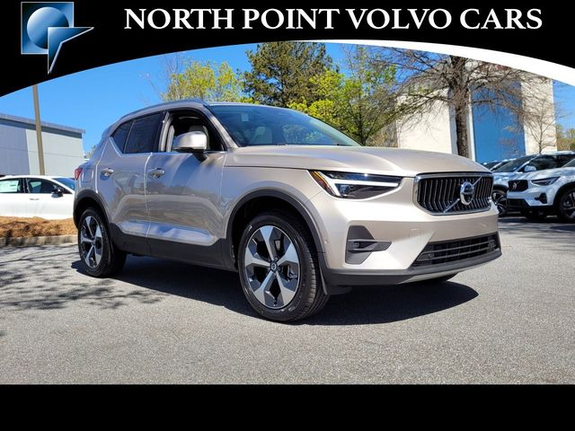 2024 Volvo XC40 Plus Bright Theme