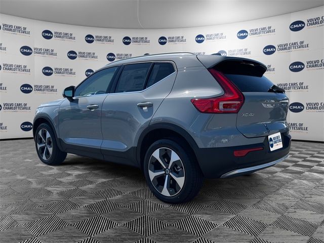 2024 Volvo XC40 Plus Bright Theme